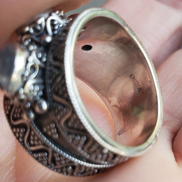 New Sandra Singh Artisan Crafted Sterling Rainbow Moonstone Ring. - Picture 14 of 16